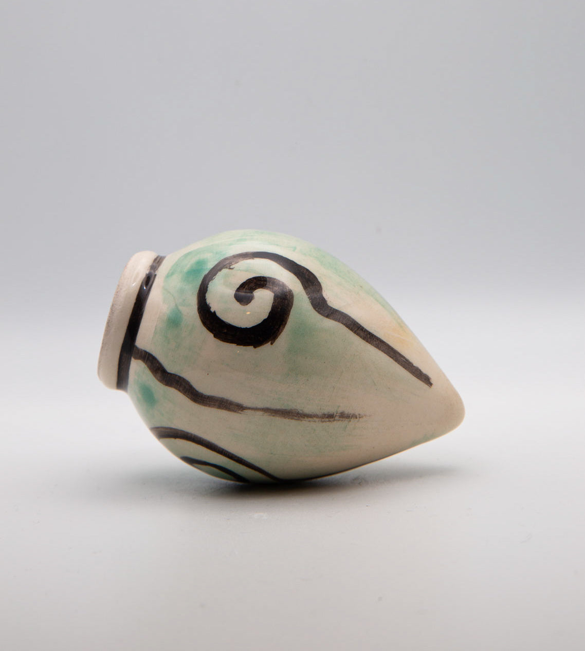 Kvevri with green shades